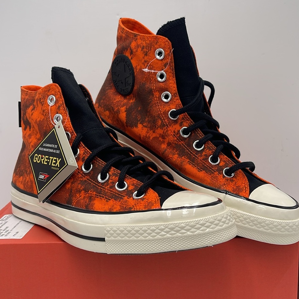 CONVERSE MENS High Tops CHUCK 70 GTX HI SHOES 'BOLD MANDARIN/ EGRET' Sneakers - Picture 7 of 16